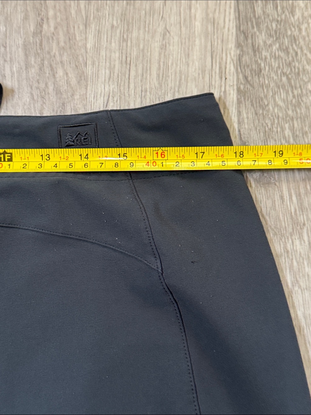 REI Women's Black Pull-On Utility Skirt - Picture 5 of 9
